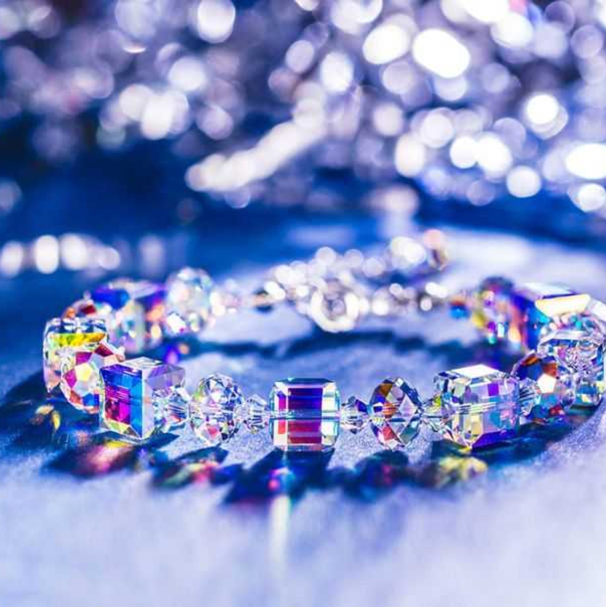 Aurora Borealis Magnificent Cube With Austrian Crystals Set