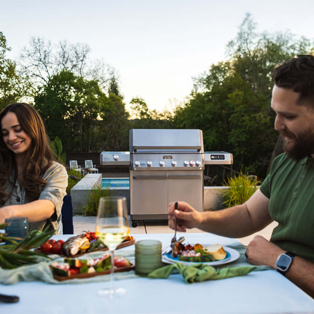 Eminence 605 - Advanced Stainless Natural/Propane Gas Grill