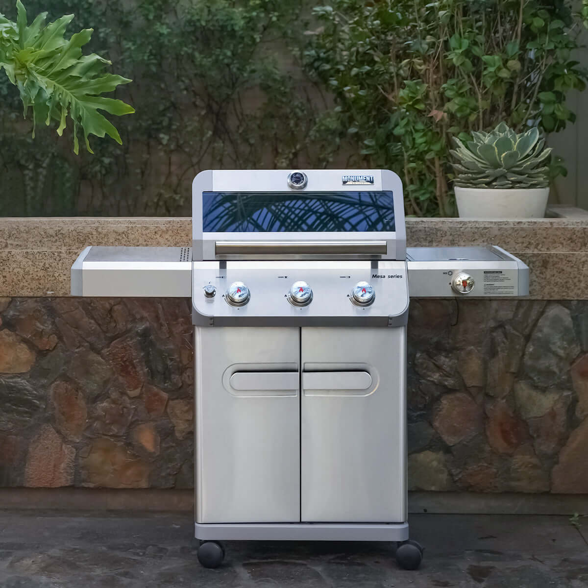 Mesa 305 - Stainless Propane Gas Grill
