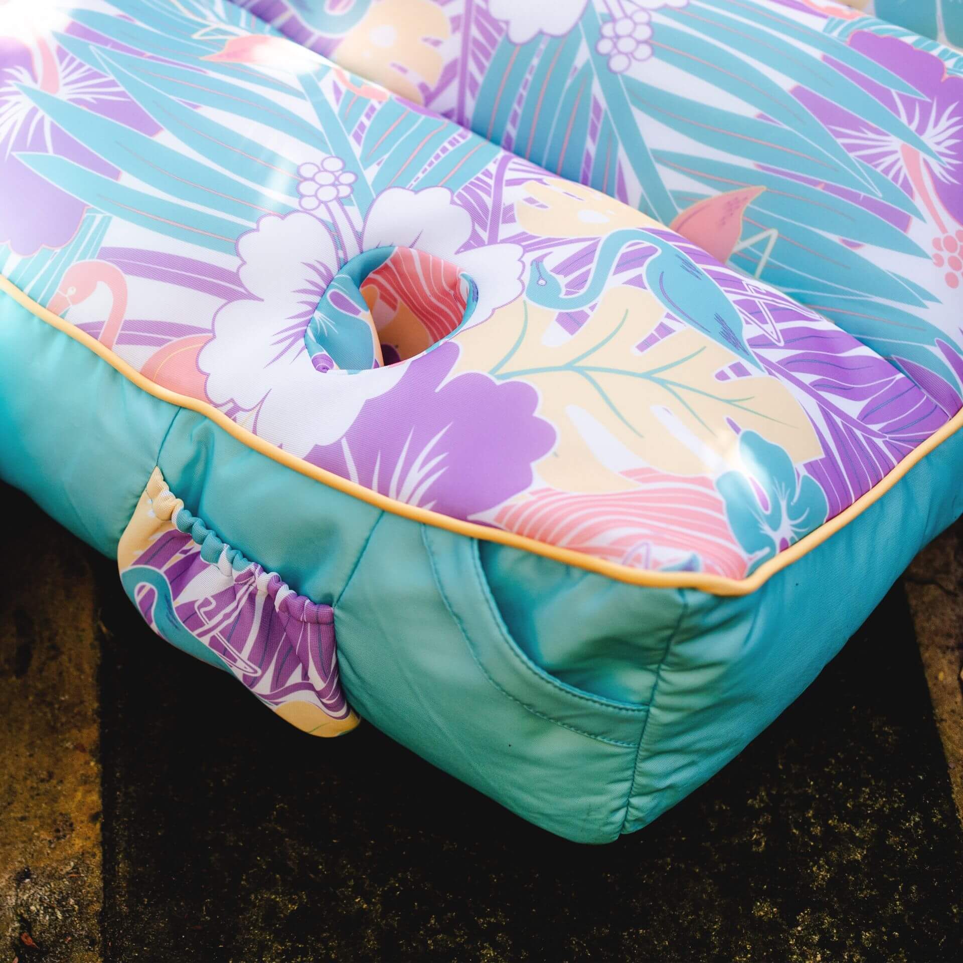 Big Joe's Captain's Pool Float