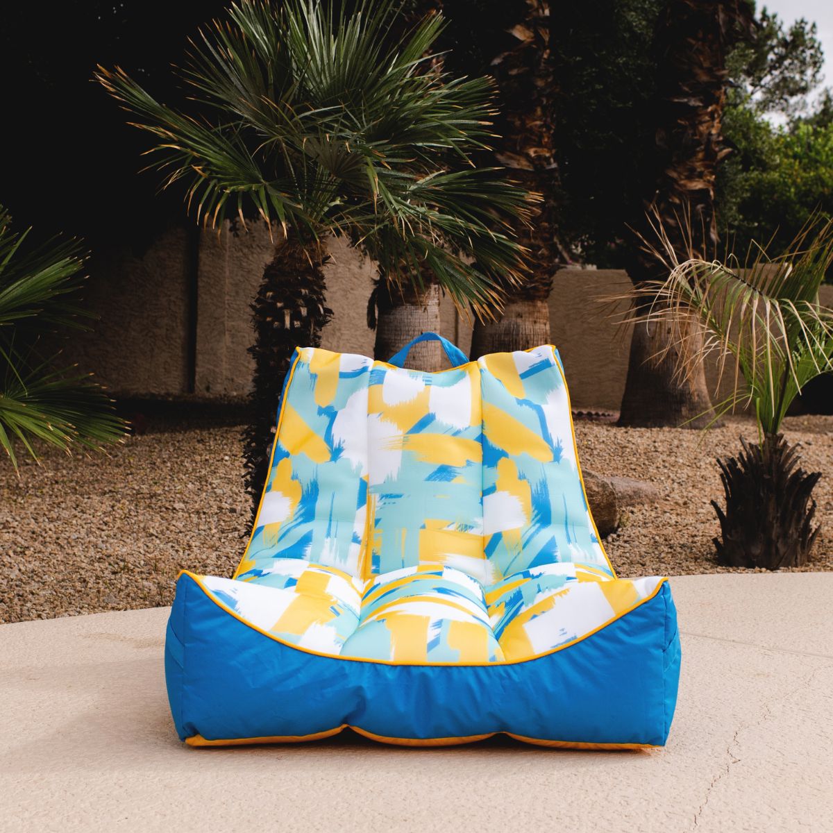 Big Joe's Captain's Pool Float