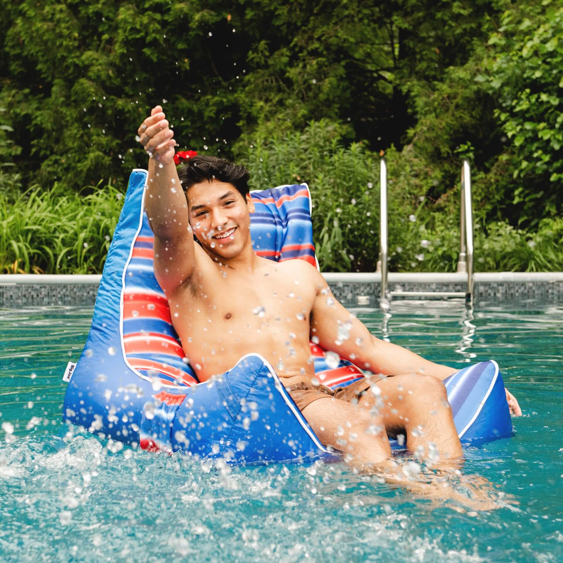 Big Joe's Captain's Pool Float