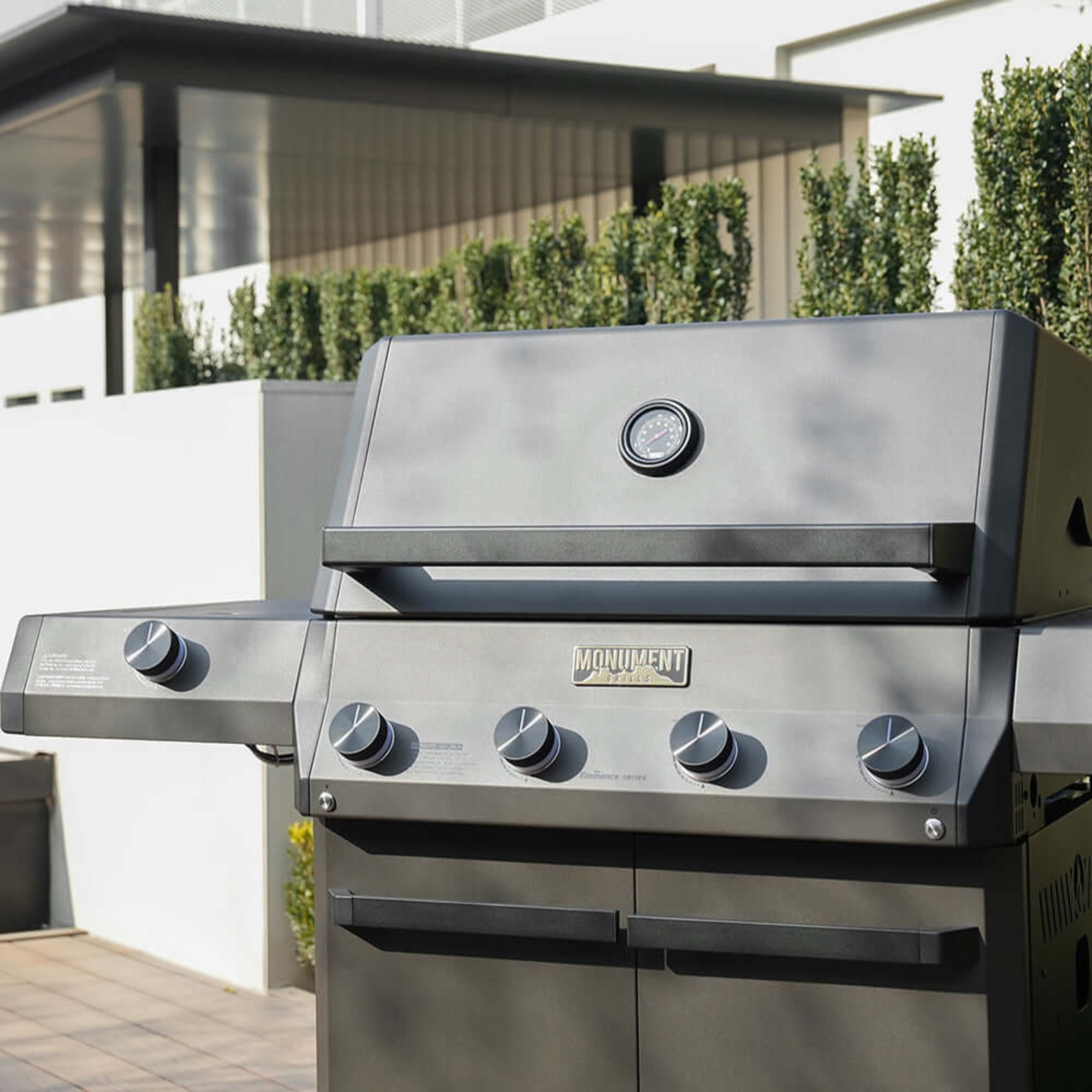 Eminence 425 - Fortified Propane Gas Grill