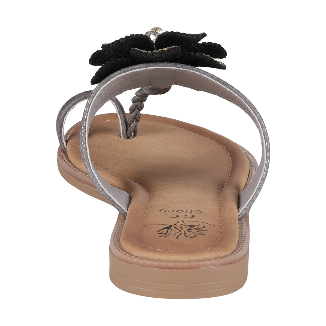 GC Shoes Women's Blossom Black Embellished Flower Toe Ring Flat Sandals