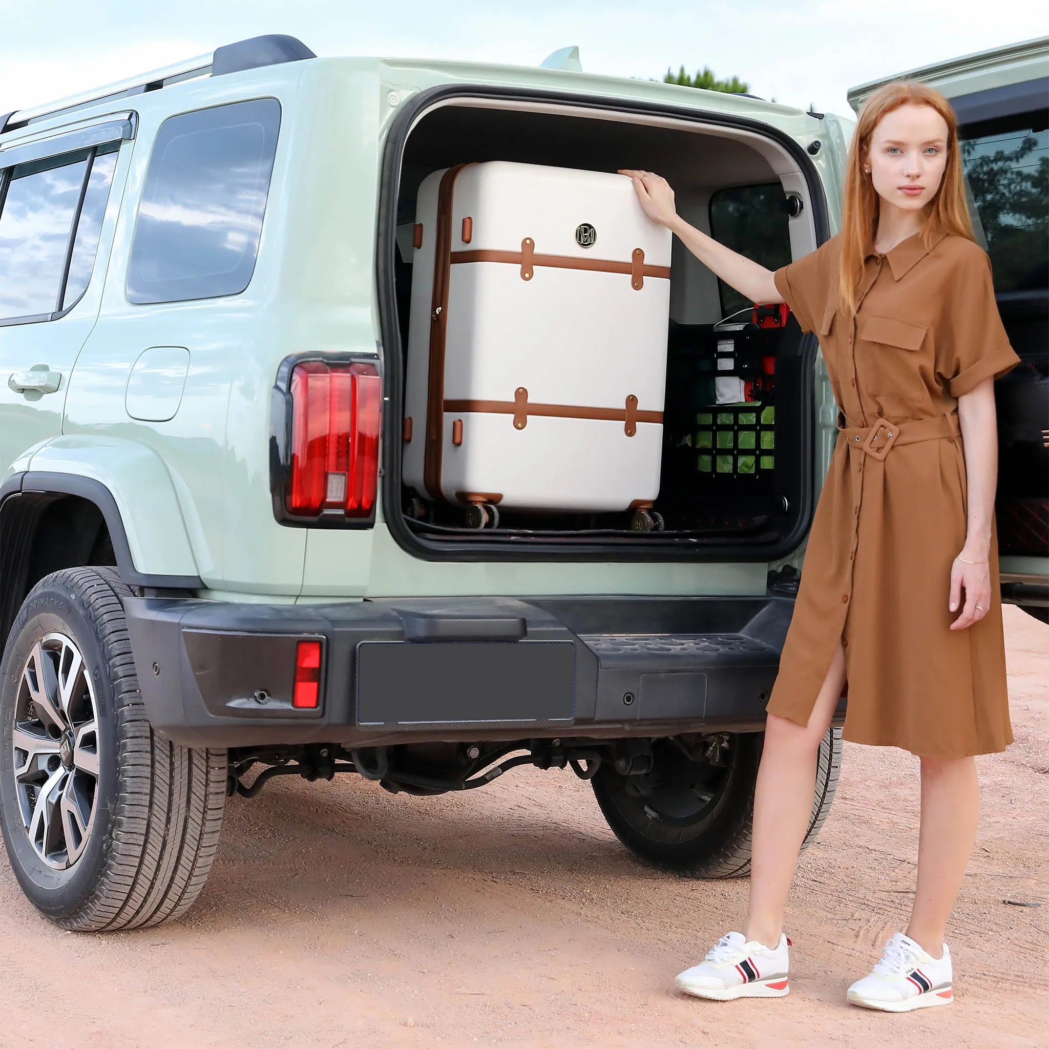 Grace Three Piece Expandable Retro Luggage Set