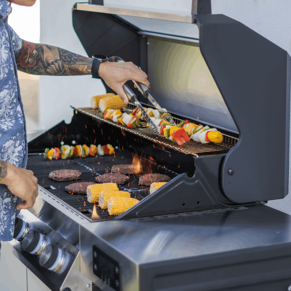 Denali 405 - Stainless Smart Tech Propane Gas Grill