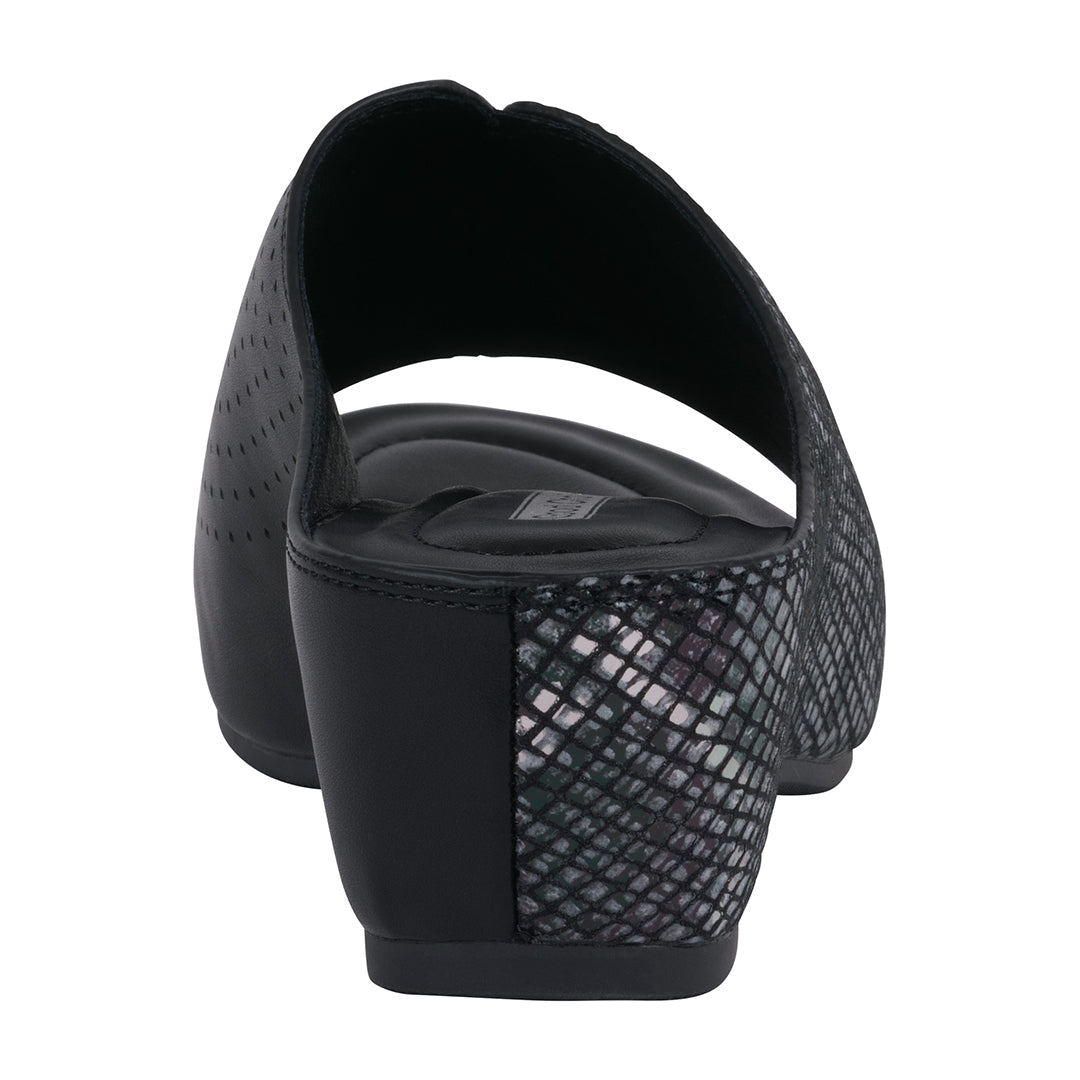 GC Shoes Women's Dacia Black Snake-Skin Wedge Sandals