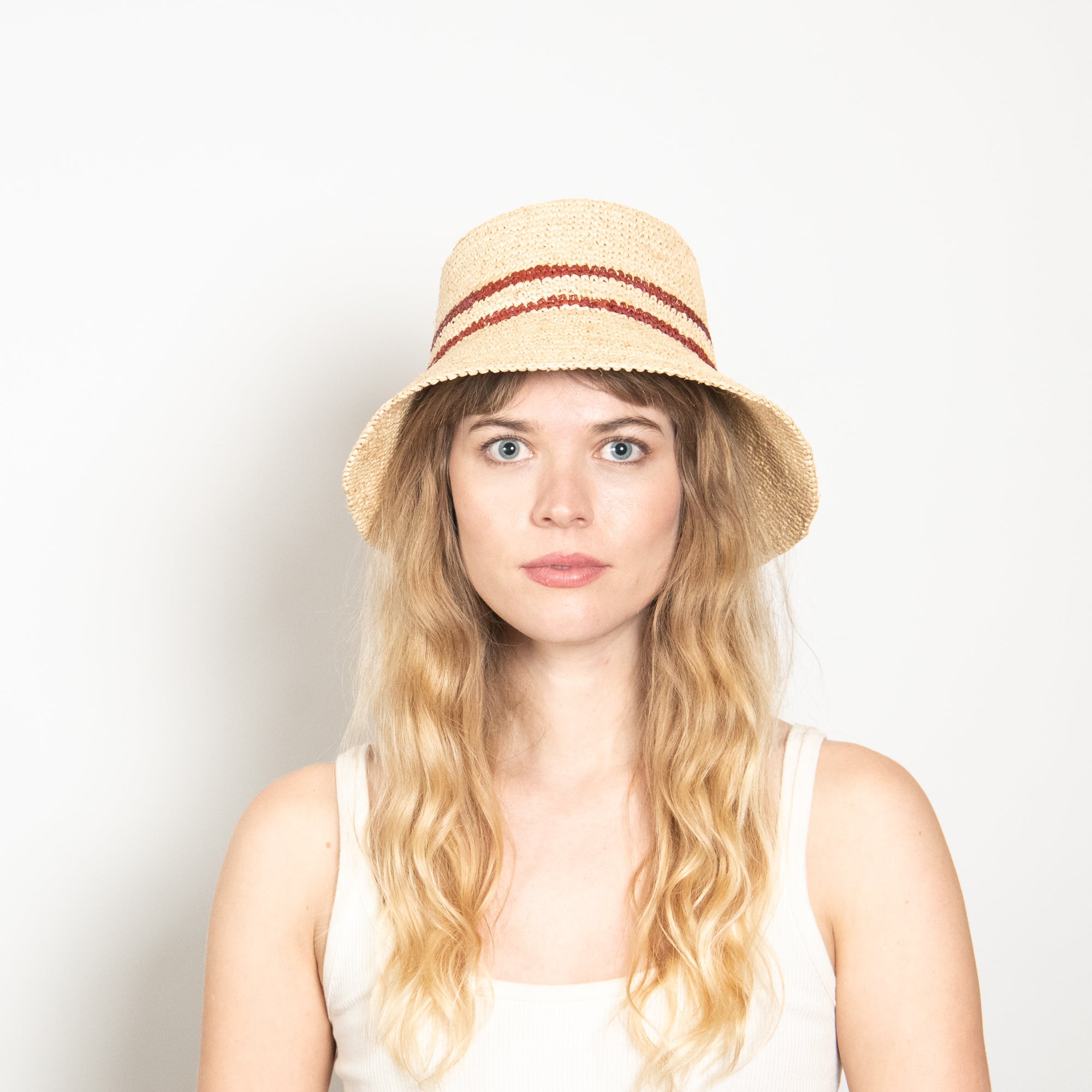 Ensley Raffia Bucket in Natural