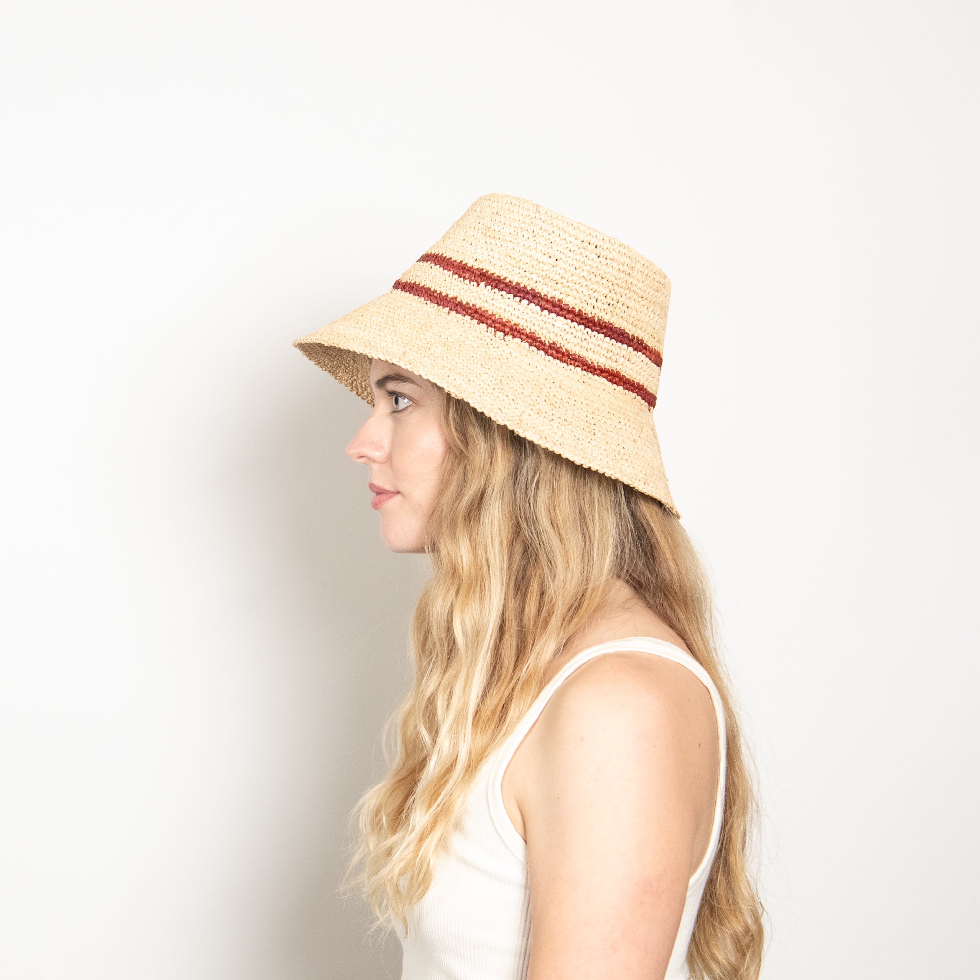 Ensley Raffia Bucket in Natural