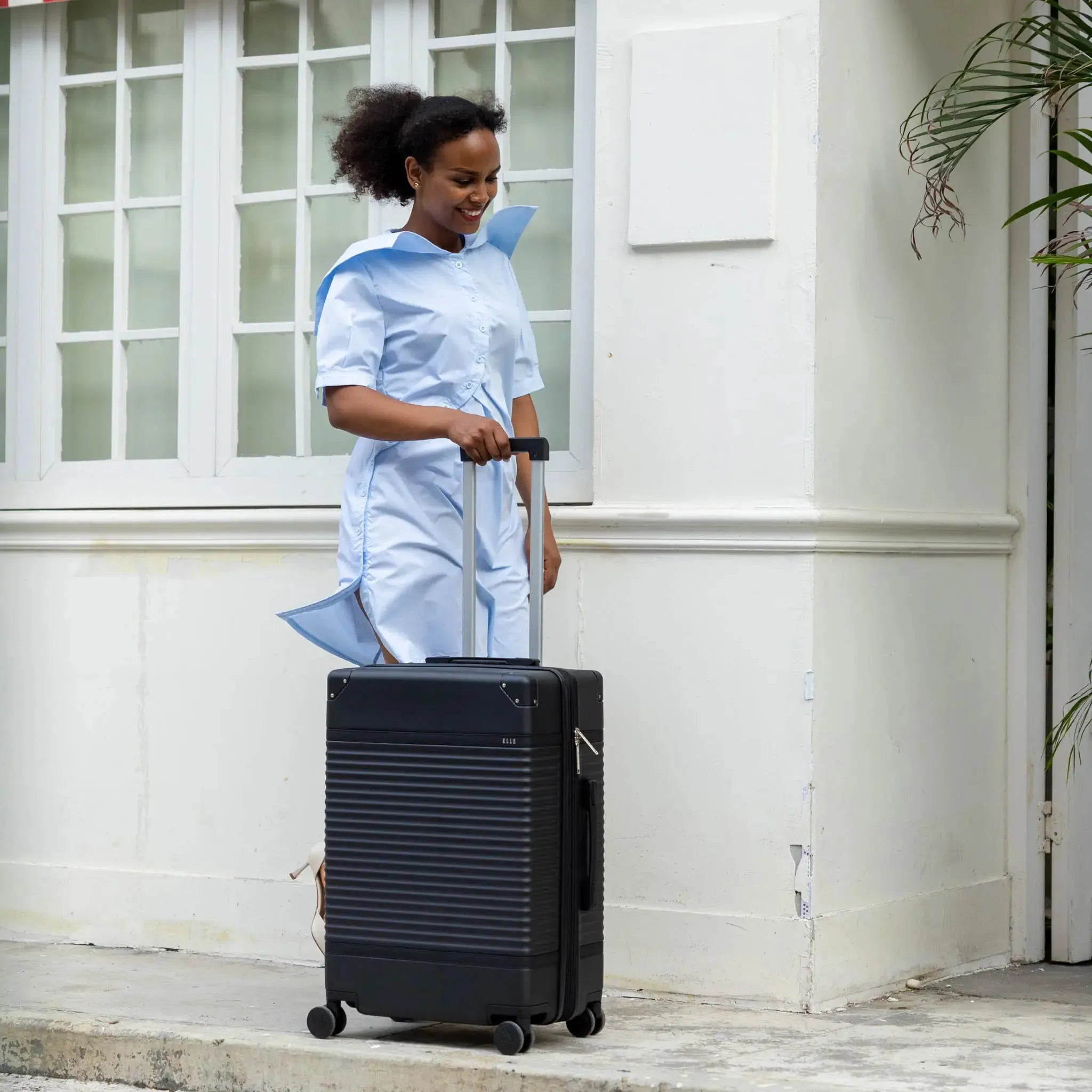 Belleville Three Piece Expandable Retro Luggage Set