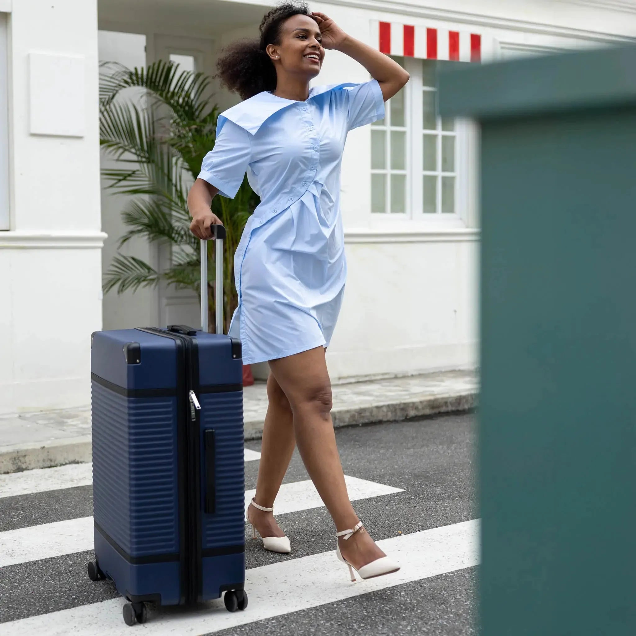 Belleville Three Piece Expandable Retro Luggage Set