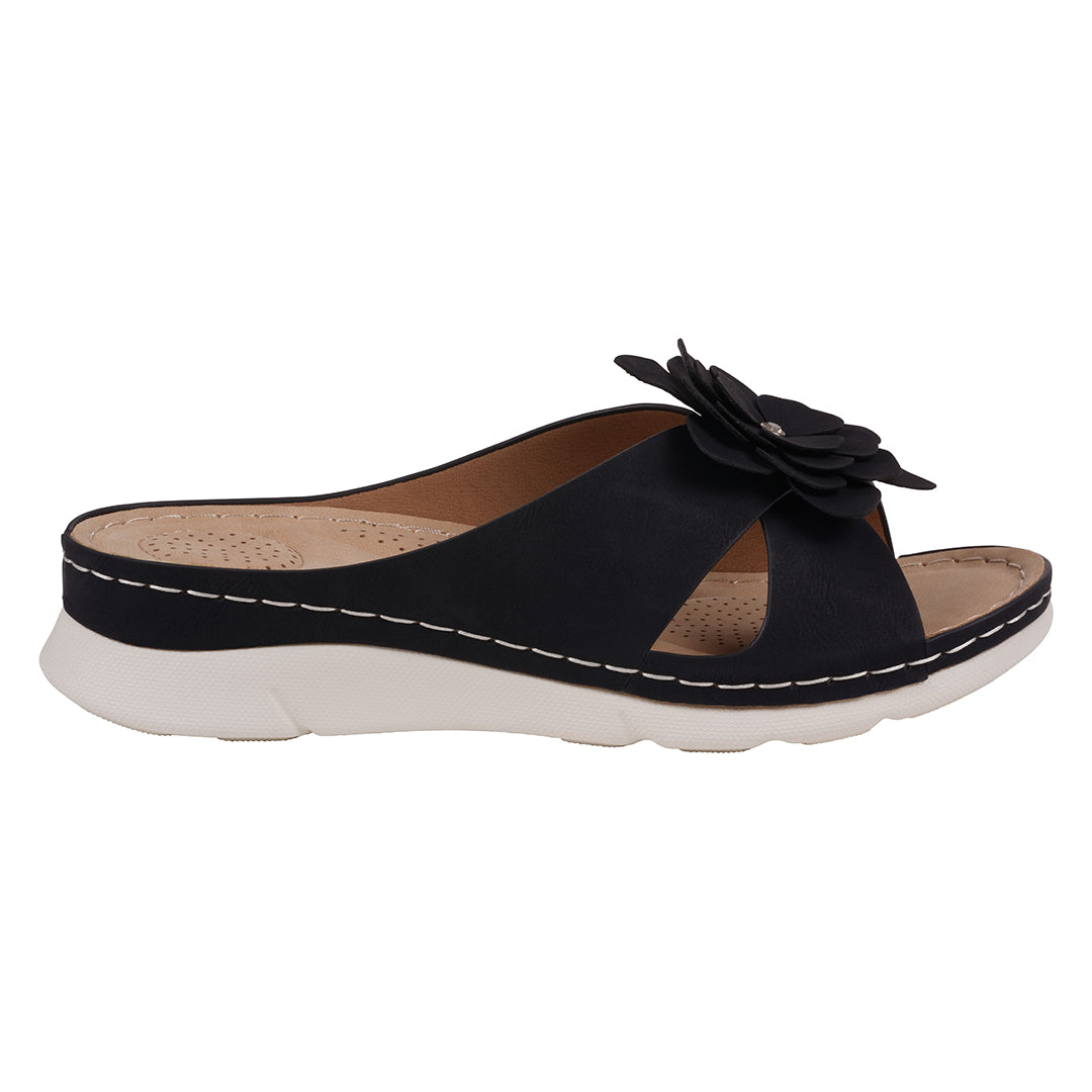 GC Shoes Women's Claire Black Cushioned Footbed Sandals