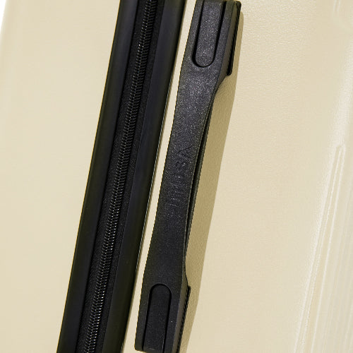 Black zipper on a beige background with 'Tita USA' branding.