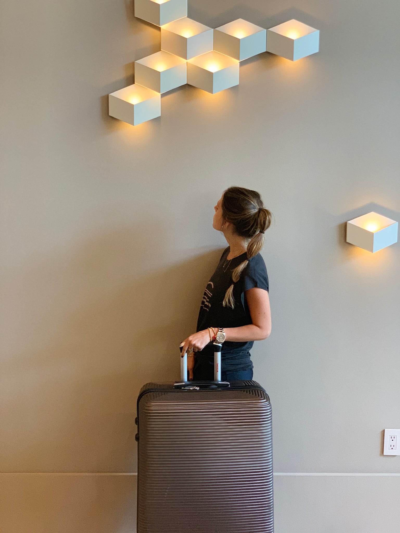 InUSA Luggage Royal Large 28" Spinner Suitcase