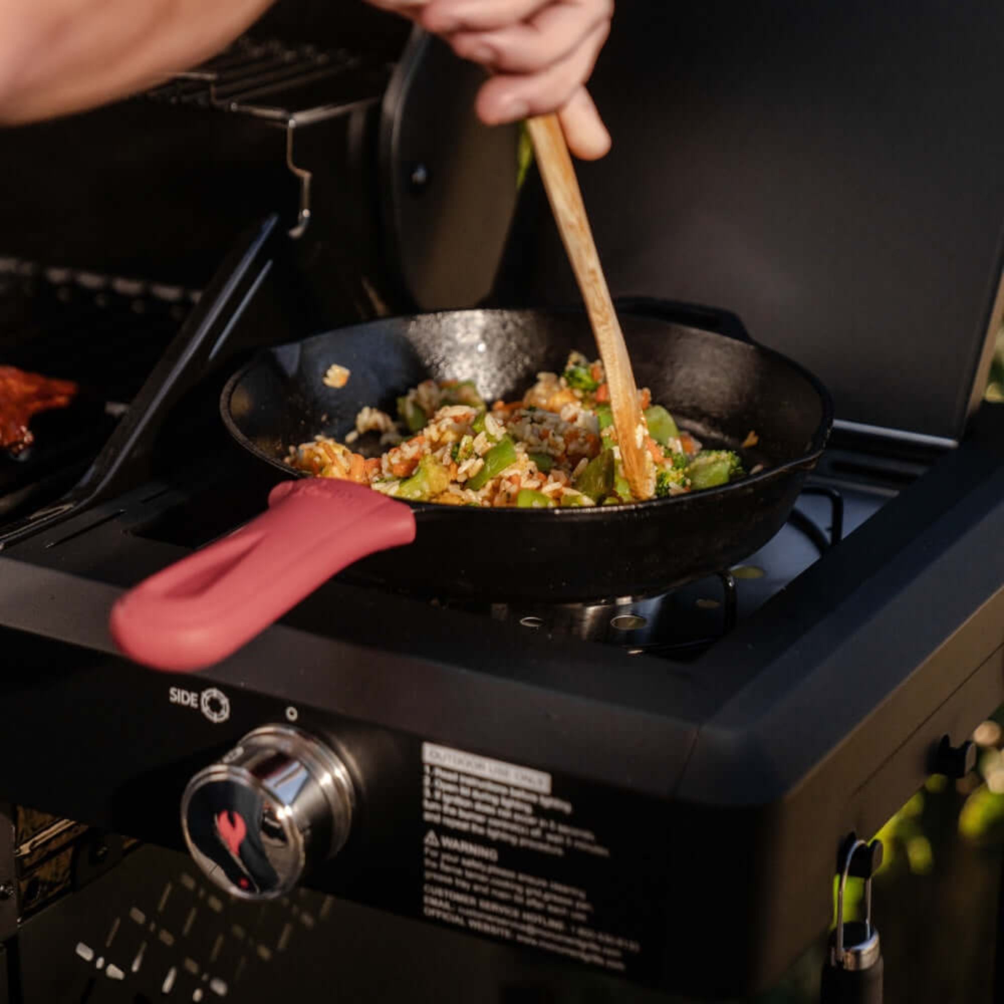 Mesa 325 - Black Propane Gas Grill