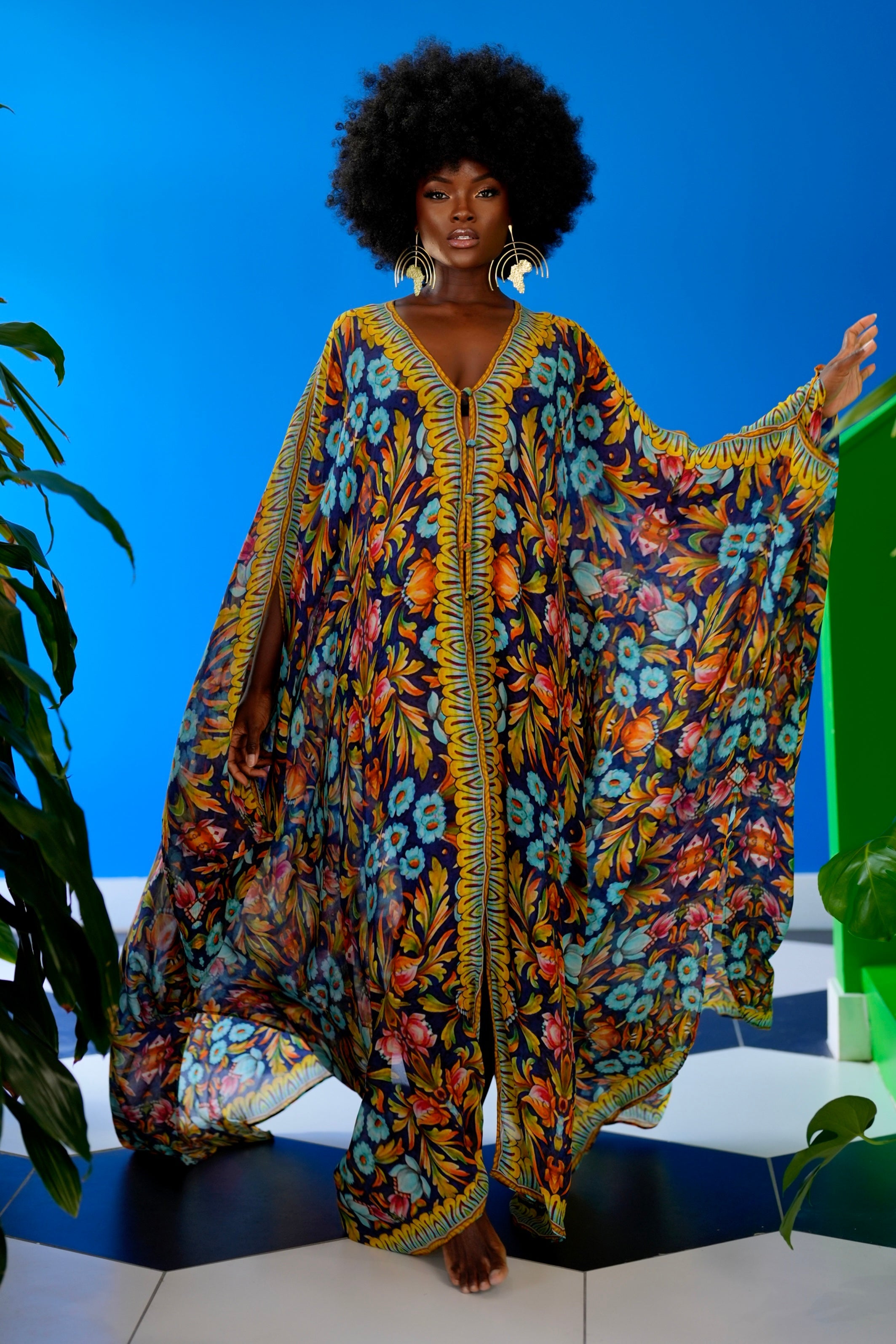 Saisankoh Scarlett Goddess Kaftan