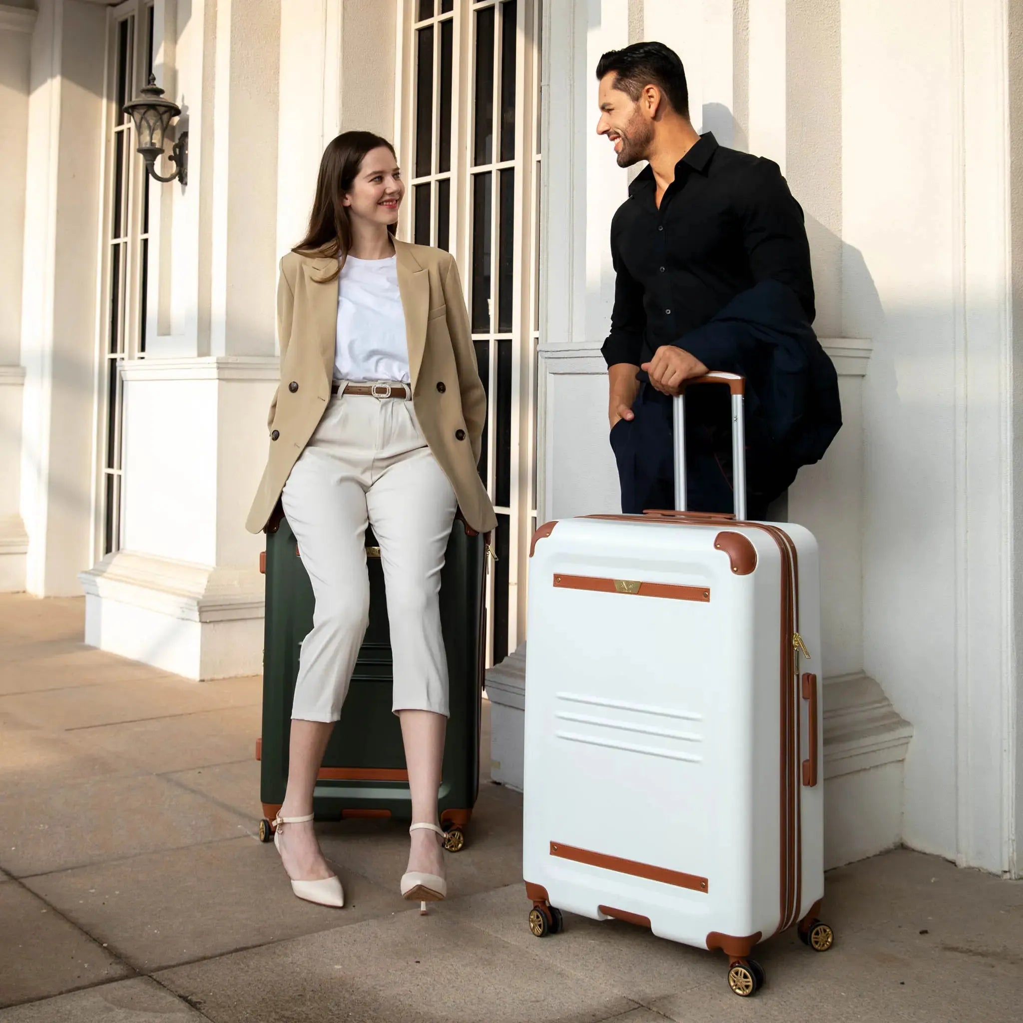 Vintage Three Piece Expandable Retro Luggage Set