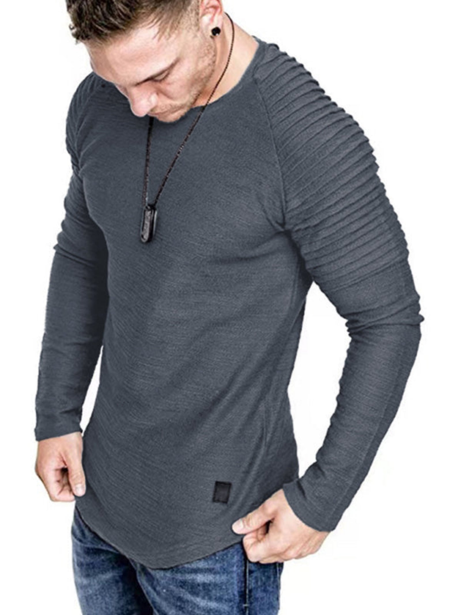 gray long sleeve shirt