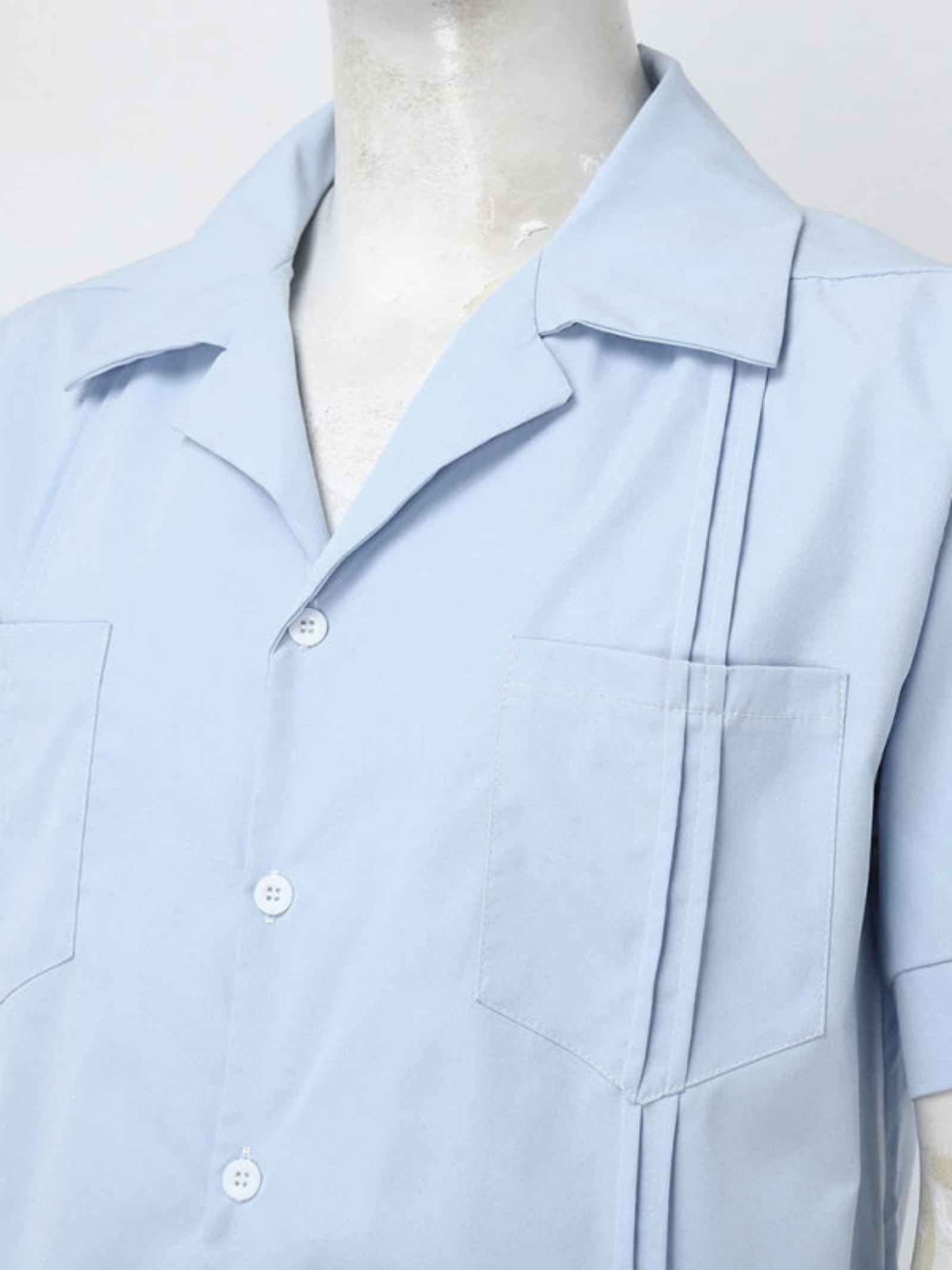 blue shirt