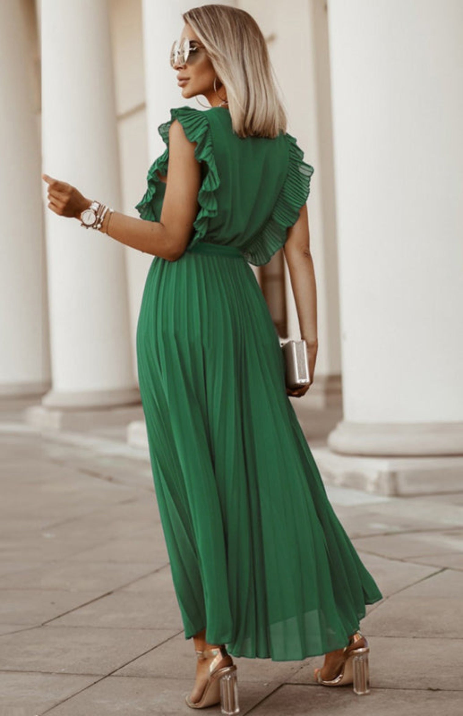green dress