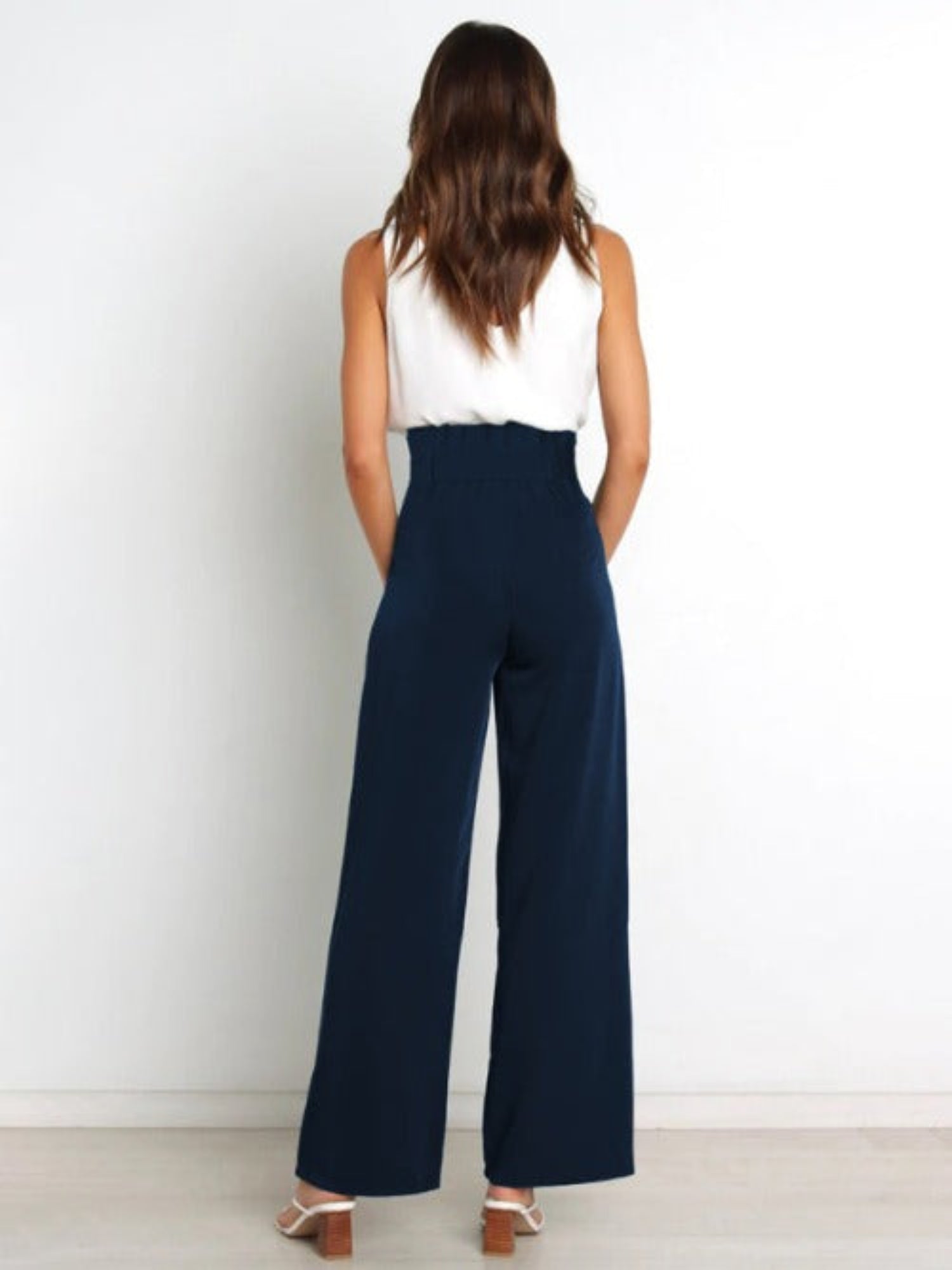 blue pants