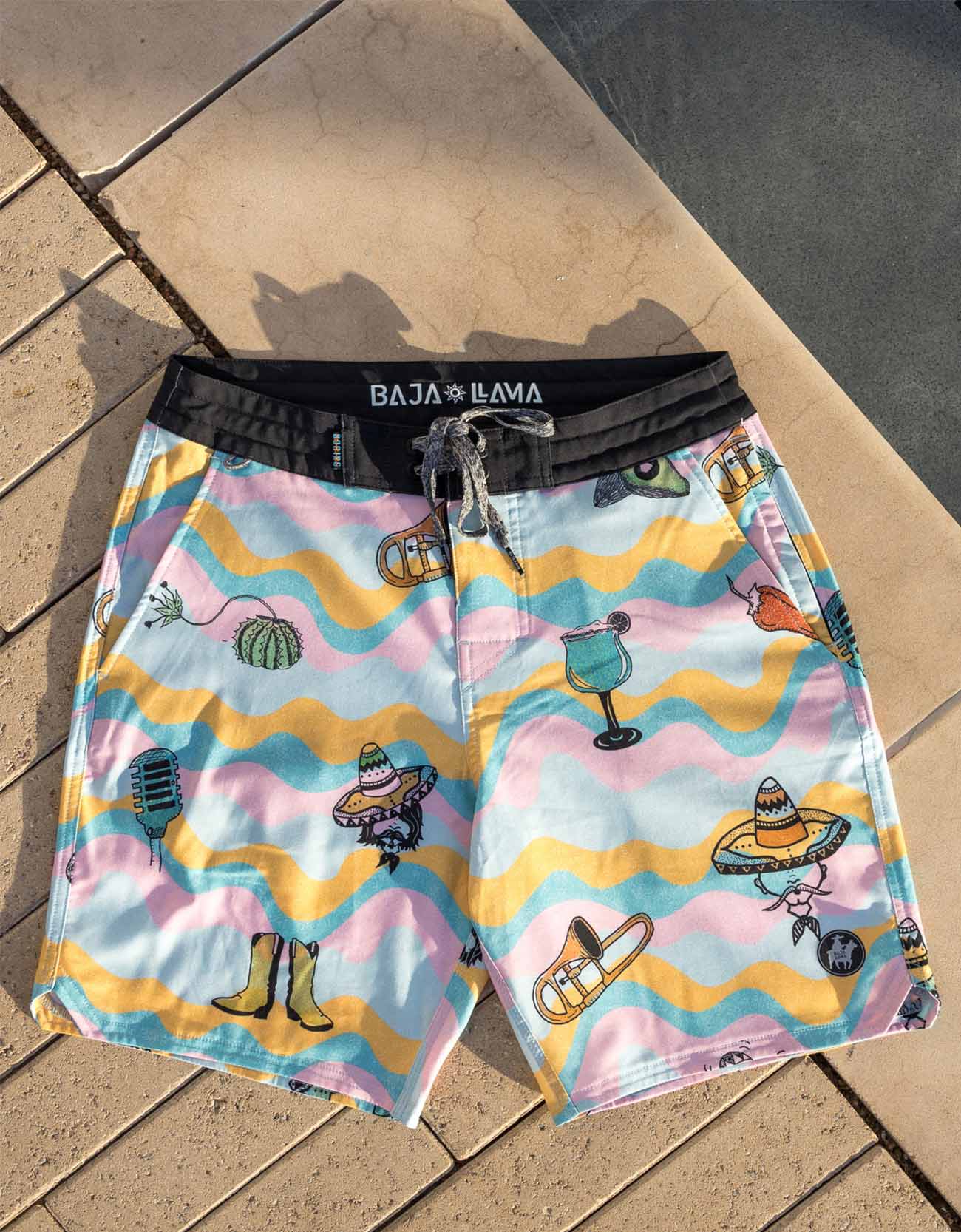 Los Three Amigos Shipwrecks Boardshorts