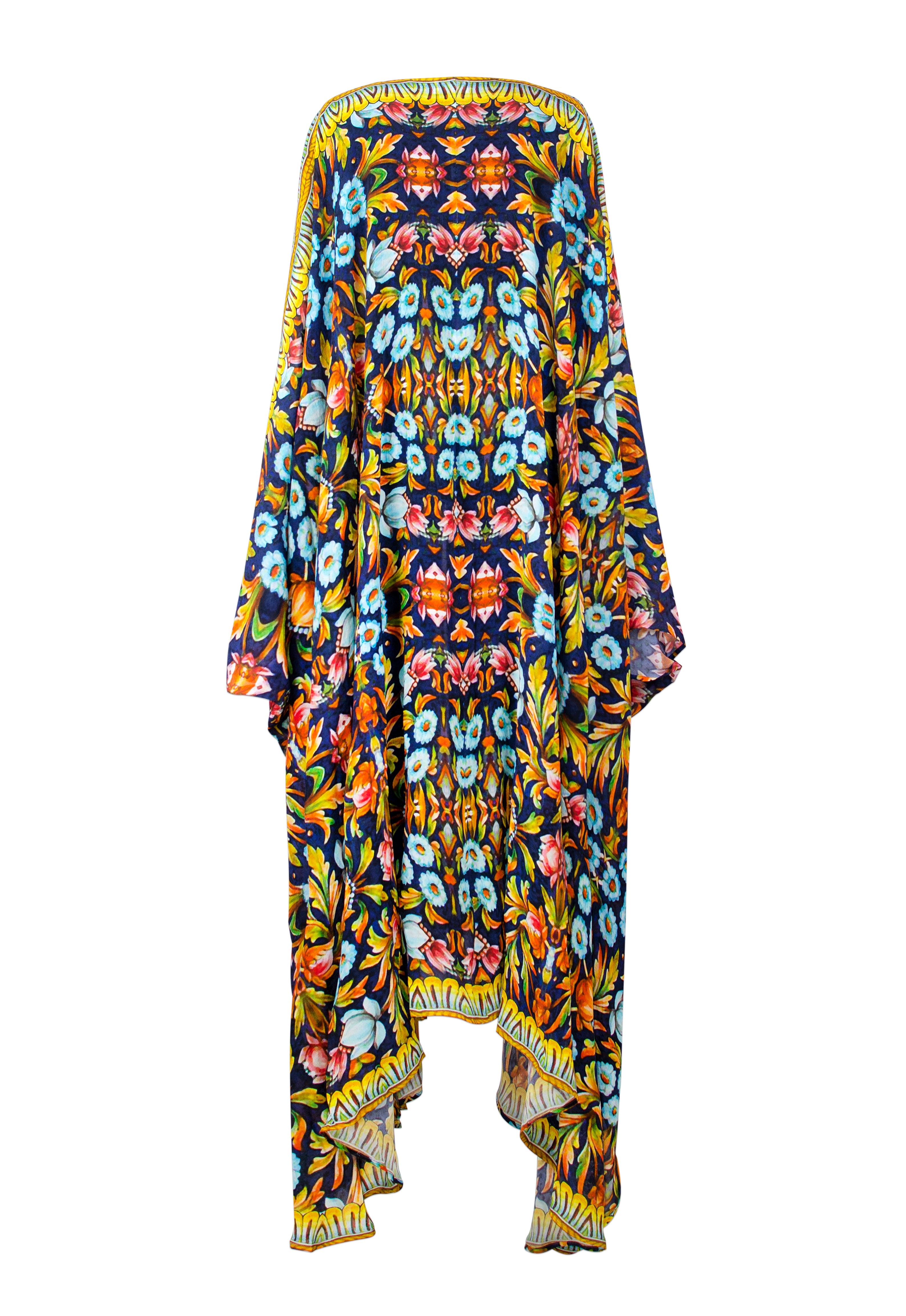 Saisankoh Scarlett Goddess Kaftan