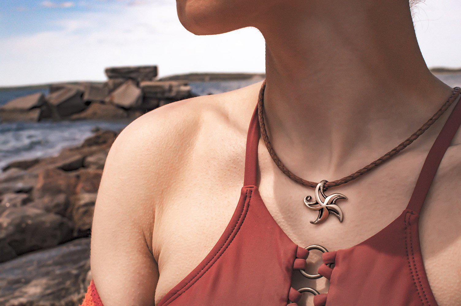 Starfish Necklace for Women Bronze