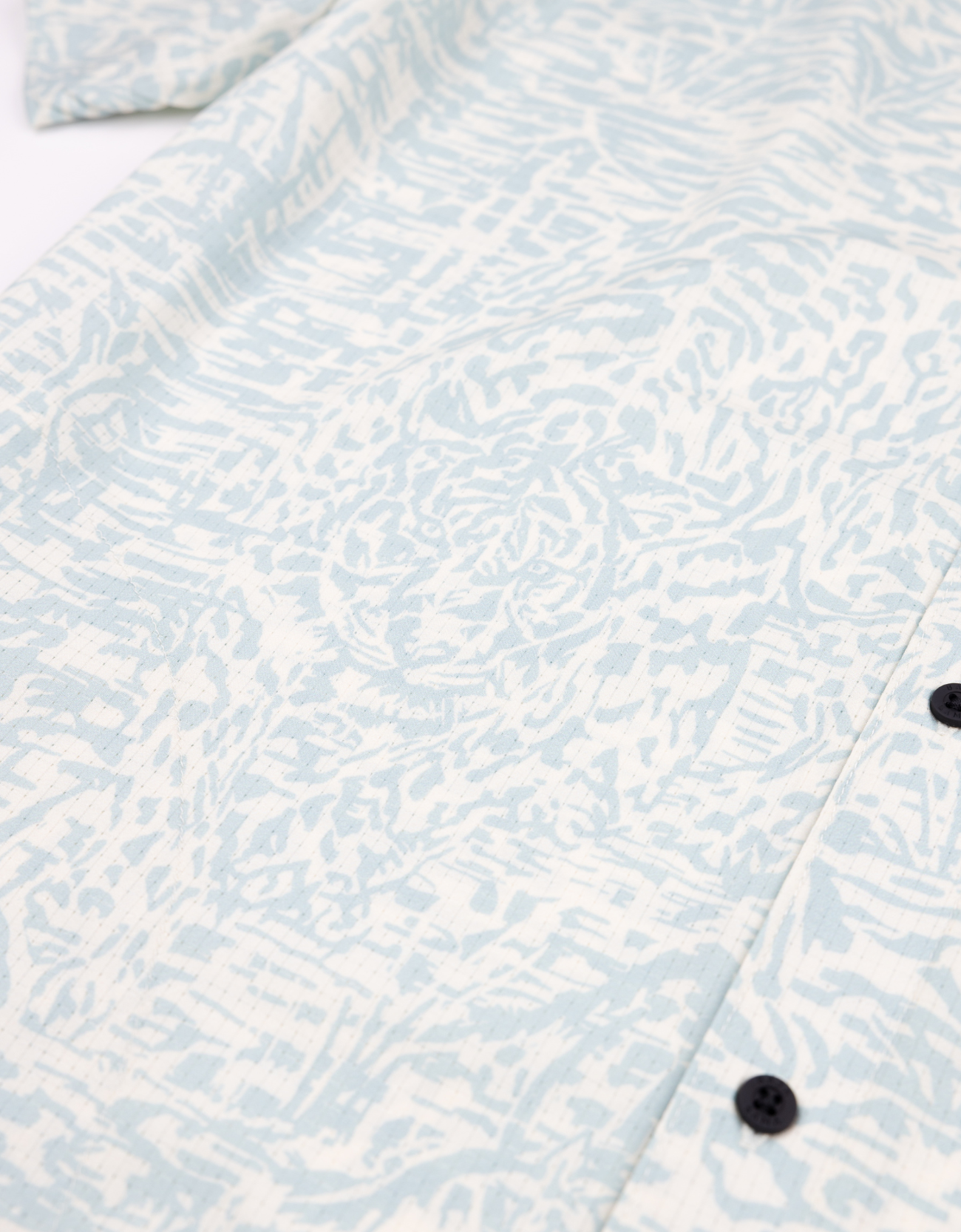 Hidden Llama Mojave Button Up